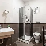 In 2-zen51 רומא